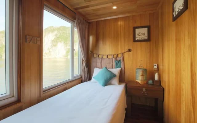 Secret Halong Cruise - photo 2