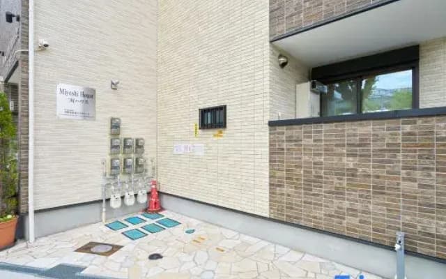 Miyoshi House Nonsmoking Self Checkin - photo 2