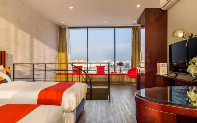 Ratchada Point Hotel - photo 4