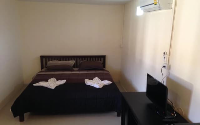 3 Bees Resort - photo 3