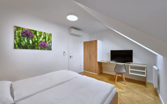 DownTown Suites Rubesova - photo 3