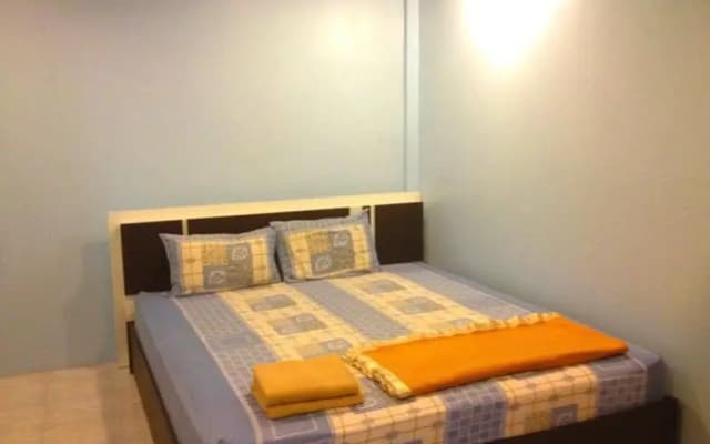 Laem Din Guest House - photo 2
