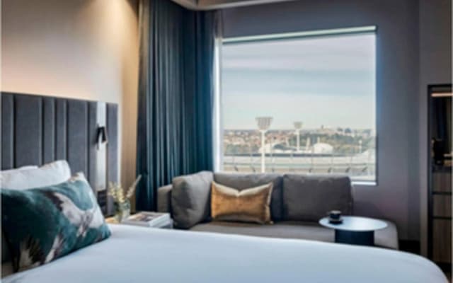 Pullman East Melbourne Hotel - photo 4