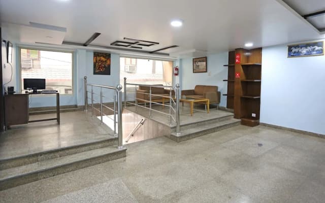 OYO 10048 Hotel Aditya Inn - photo 3