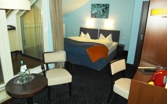 Melarose Feng Shui Hotel - photo 2
