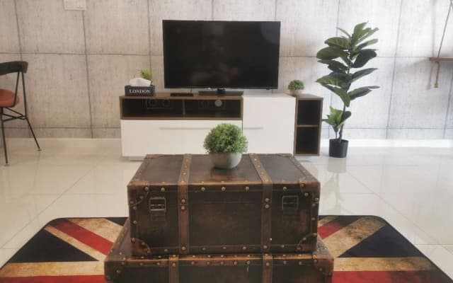Luxury Deluxe Studios At Mercu Summer Suites - photo 2