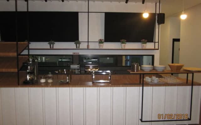 Maxley Hotel@Arjuna - photo 5