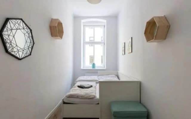 Modern Apartment in Vienna With Library - photo 4