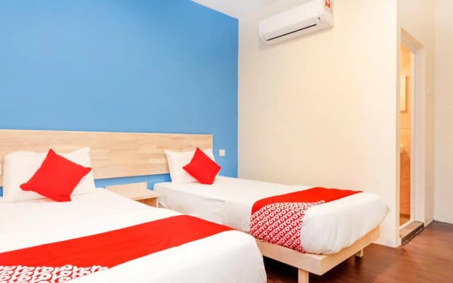Bmw2 by OYO Rooms - photo 2