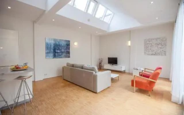 Helmers | Artfulstay - photo 2