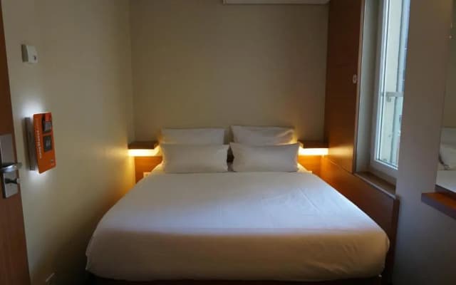 easyHotel Berlin Hackescher Markt - photo 5