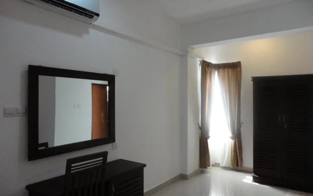 Coral Breeze Colombo - photo 2