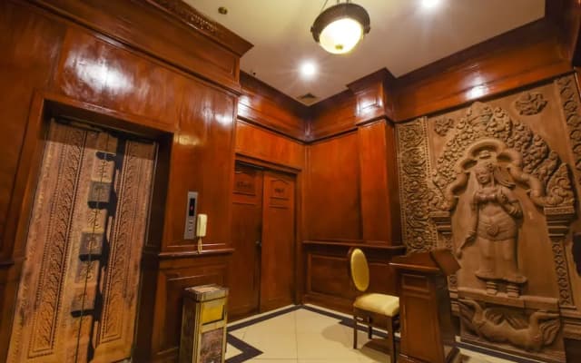 Angkor Year Theme Hotel - photo 2