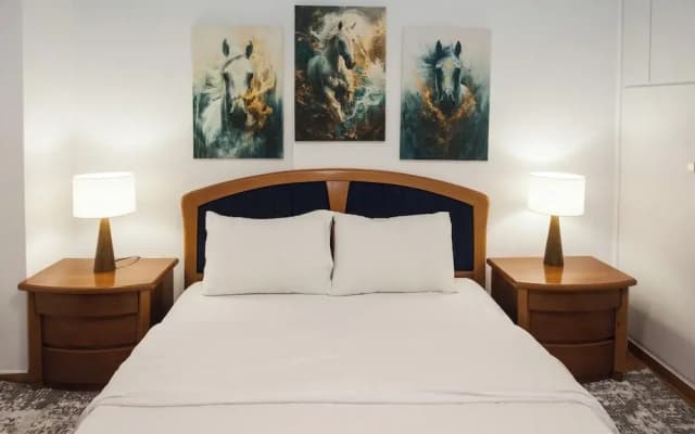 Stylish Renovated 2 Bd Apt in Exarcheia - photo 5