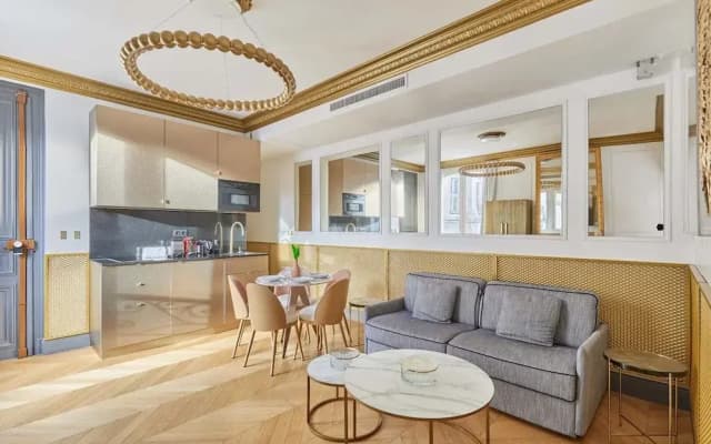 Superb AC- 1bdr Ave Montaigne - Arc de Triomphe by Studio Prestige - photo 4