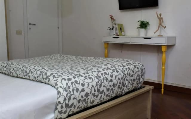 Crystal Ship Apartments - photo 3