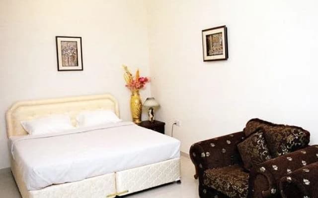 Royal Hotel Apartments - photo 5
