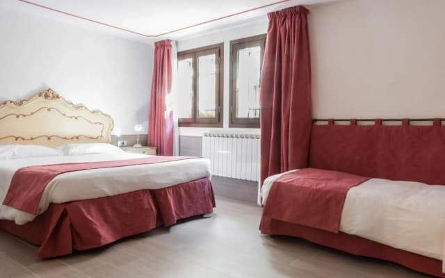 Ca' San Trovaso - 6 Rooms - photo 2
