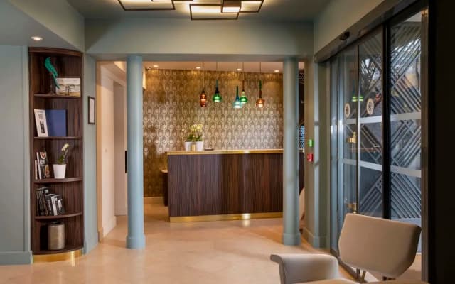 Hotel Aiglon - photo 2
