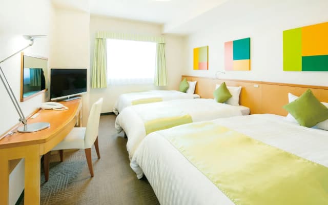 Hotel Lumiere Nishikasai - photo 4