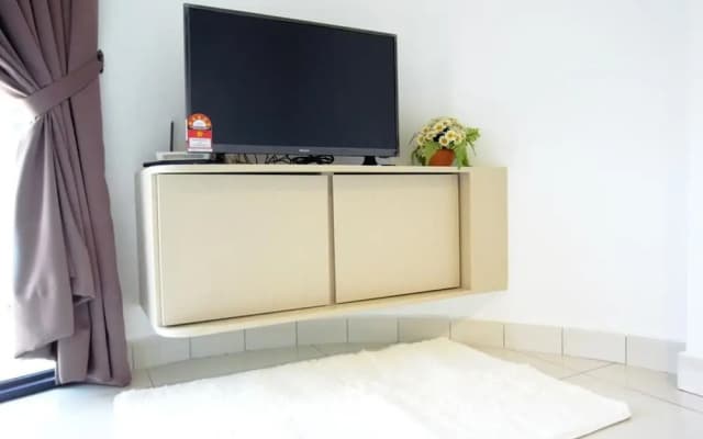 Five Star Designer Suite - photo 2