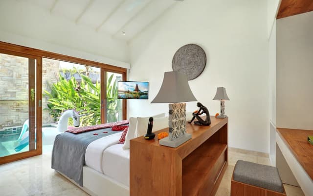 The Jimbaran Beach Villa by Ini Vie Hospitality - photo 4