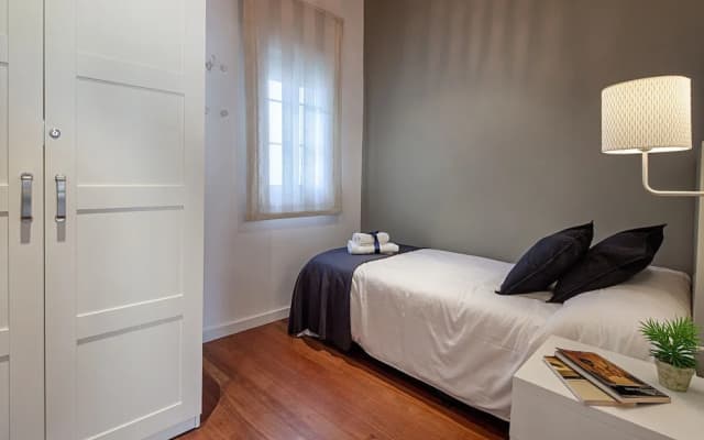 Habitat Apartments Cathedral - photo 3