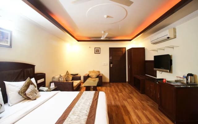 Parkland Chirag Enclave - photo 4