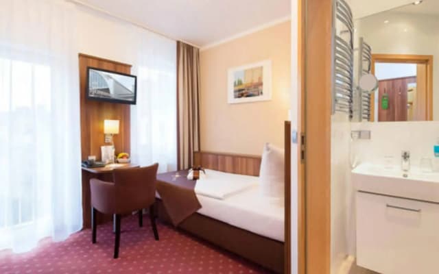 Gold Hotel - photo 5