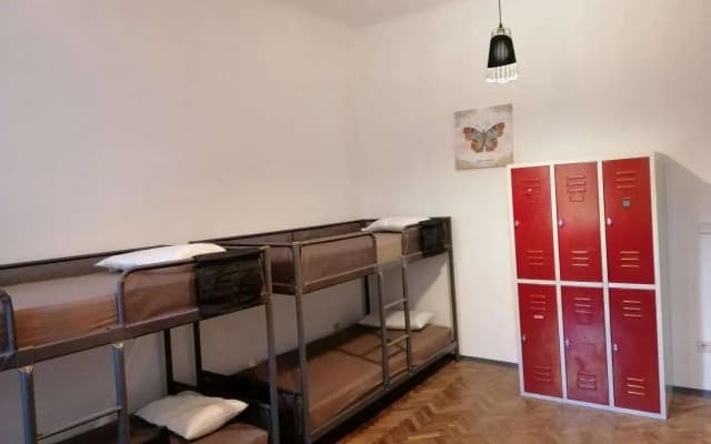 Max Out Apartment - photo 2