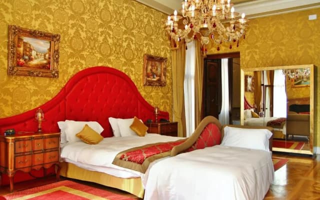 Pesaro Palace - photo 4
