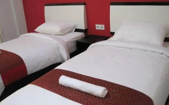 Budhi Hotel - photo 2