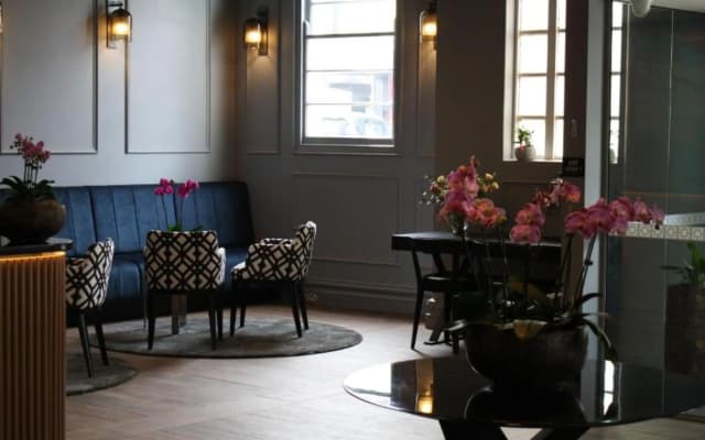 Mrs Banks Boutique Hotel - photo 2