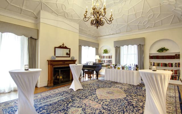 The Roger Smith Hotel - photo 3