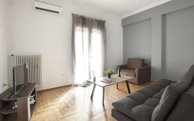 Kolonos - A Renovated Apartment - photo 2