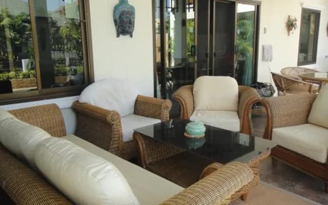 Palm Tree Villa - photo 3