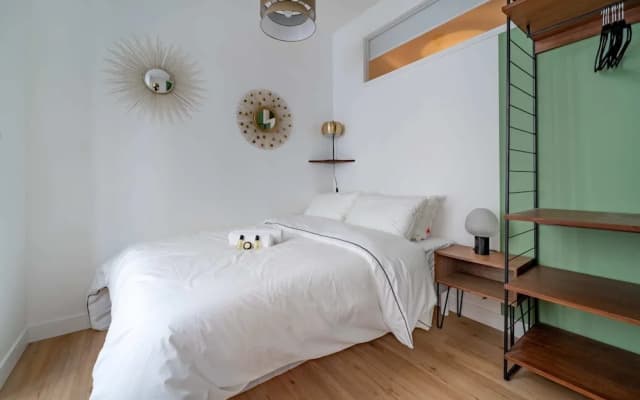 Beautiful 2-bedroom Apartment in South Pigalle - photo 3