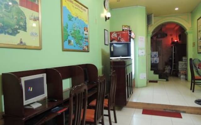 Viet Fun Hotel - photo 2