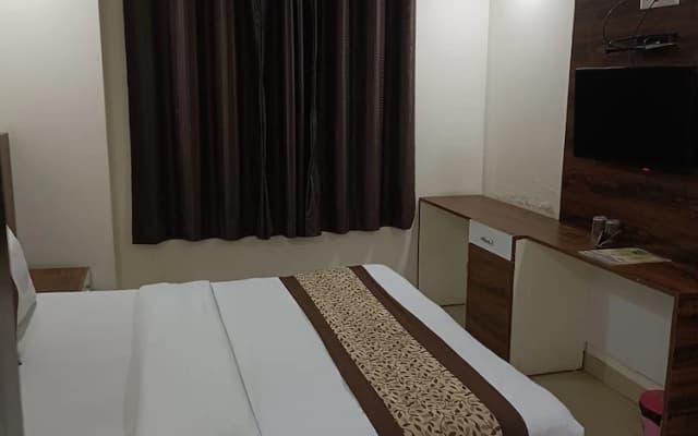 Dalton Hotels - photo 3