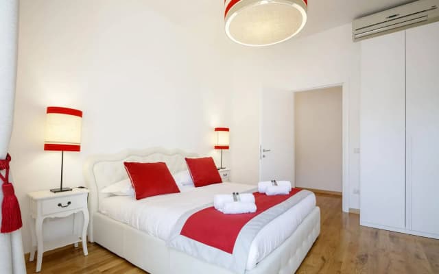 Home Town at Spanish Steps - photo 3
