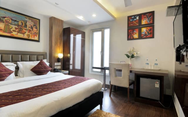 Check In Room Chuna Mandi - photo 4