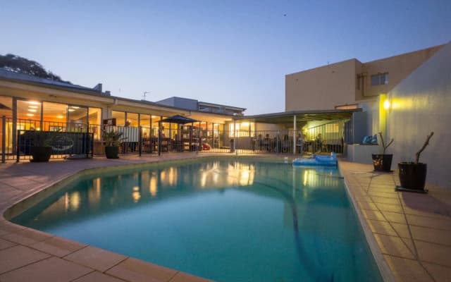 Sydney Beachouse Yha - photo 5