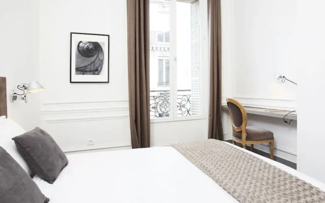 Luxury 3BDR Le Louvre I by Livinparis - photo 4