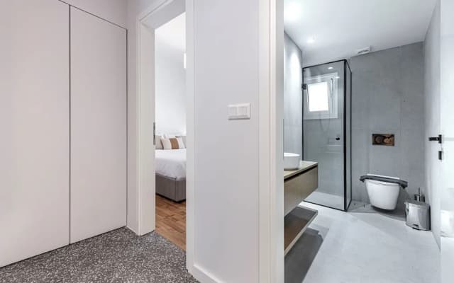 Phaedrus Living Luxury Flat Panormou - photo 2