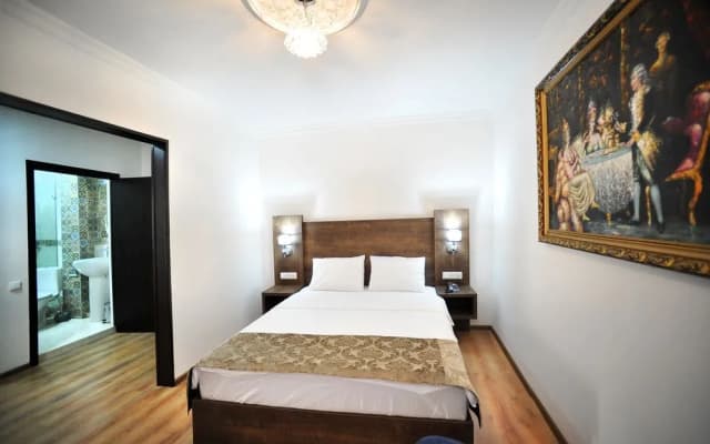 RK City Hotel - photo 3