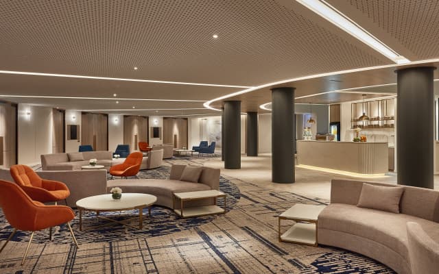 Crowne Plaza Melbourne by IHG - photo 2