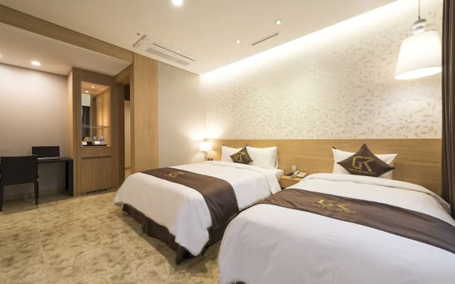 GoldRiver Hotel - photo 4
