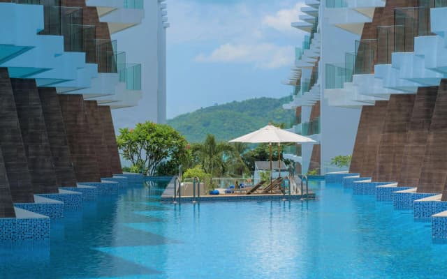 The Beachfront Hotel Phuket - photo 5