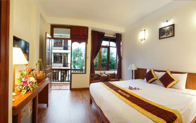 Riverside Oasis Villa - photo 5