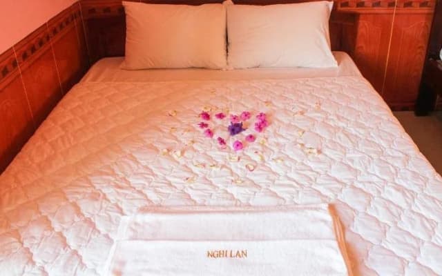 Nghi Lan Hotel - photo 2